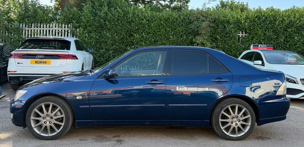 Lexus IS Saloon 2.0 200 Se 200404 Blue #5