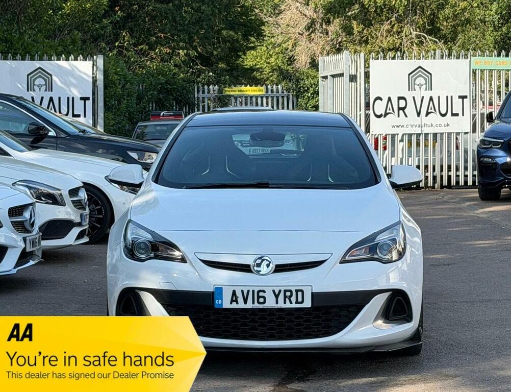 Vauxhall Astra GTC 2.0T Vxr Euro 6 Ss White #3