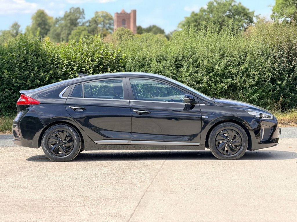Hyundai Ioniq Hatchback Blue #6