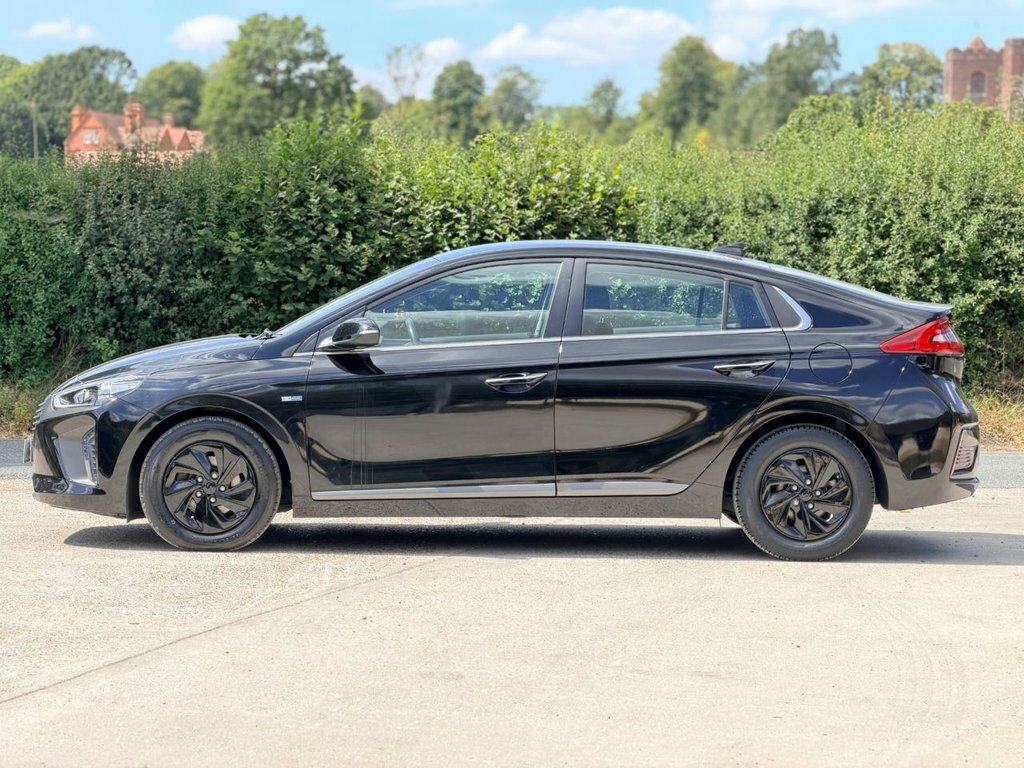 Hyundai Ioniq Hatchback Blue #7