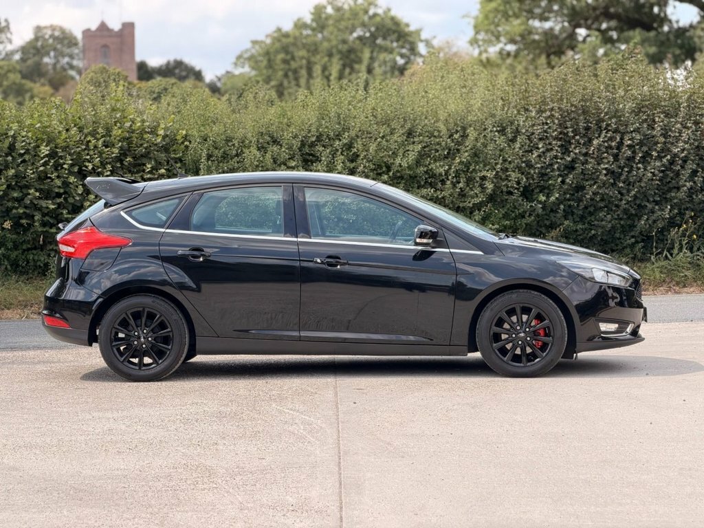 Ford Focus 1L Titanium BG17WWC Black #6