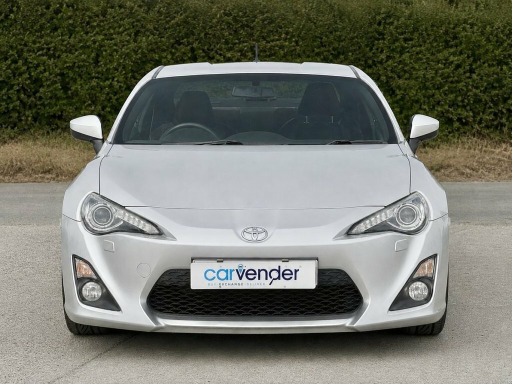 Toyota GT86 Coupe Silver #4