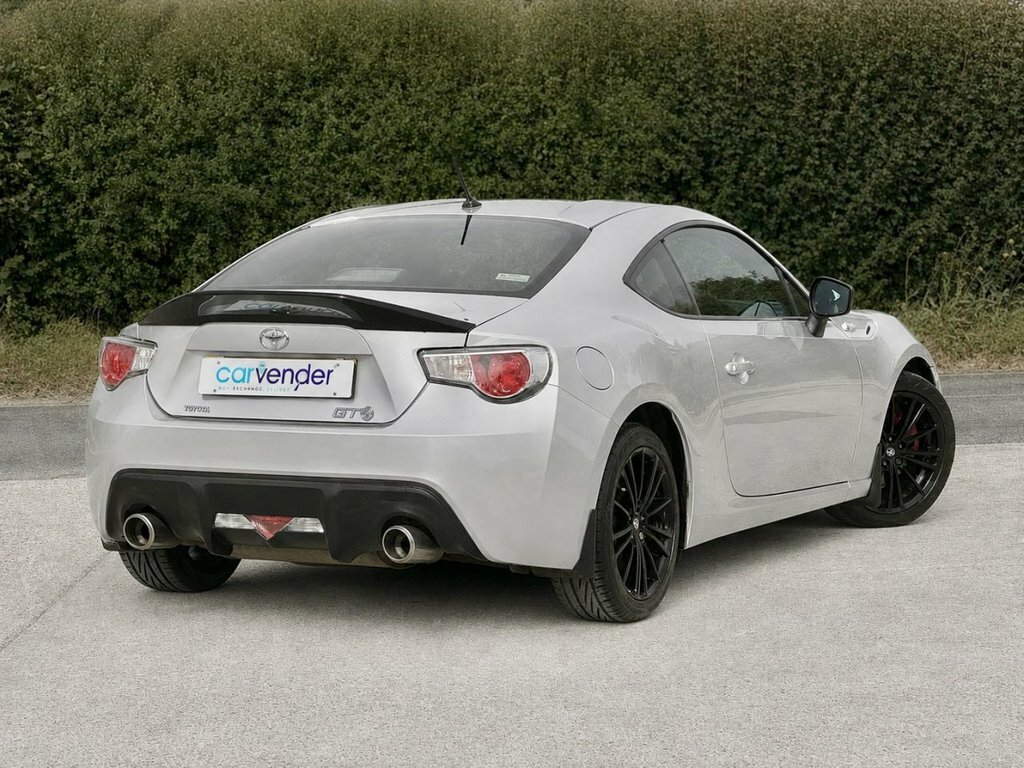 Toyota GT86 Coupe Silver #2