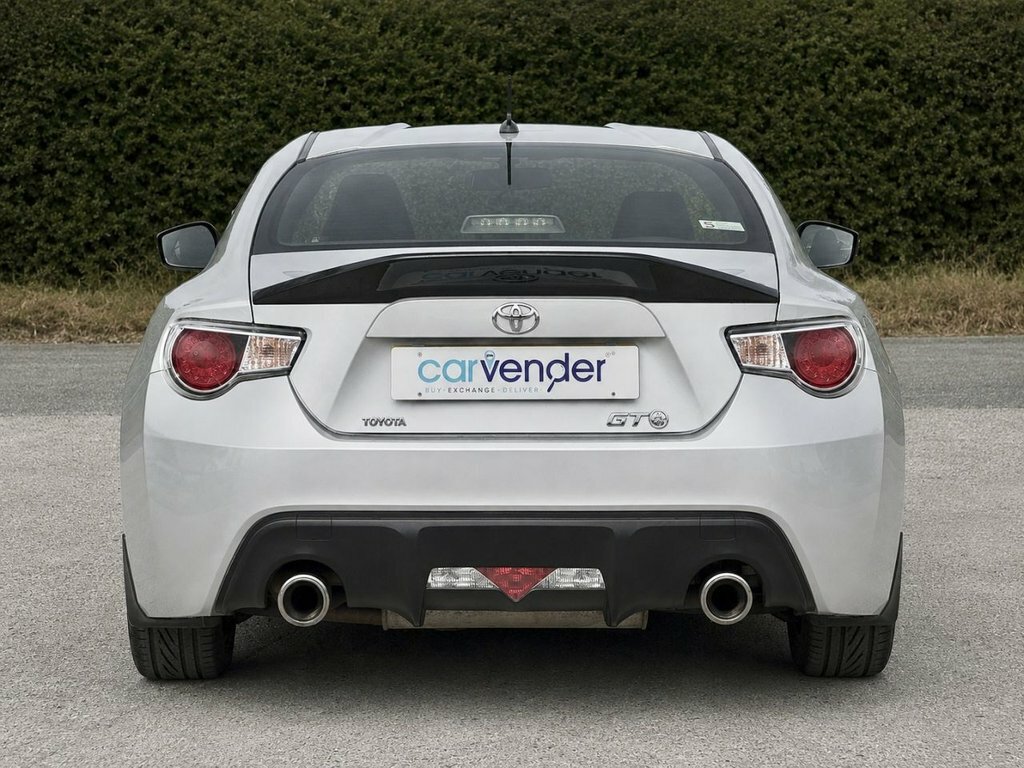 Toyota GT86 Coupe Silver #5