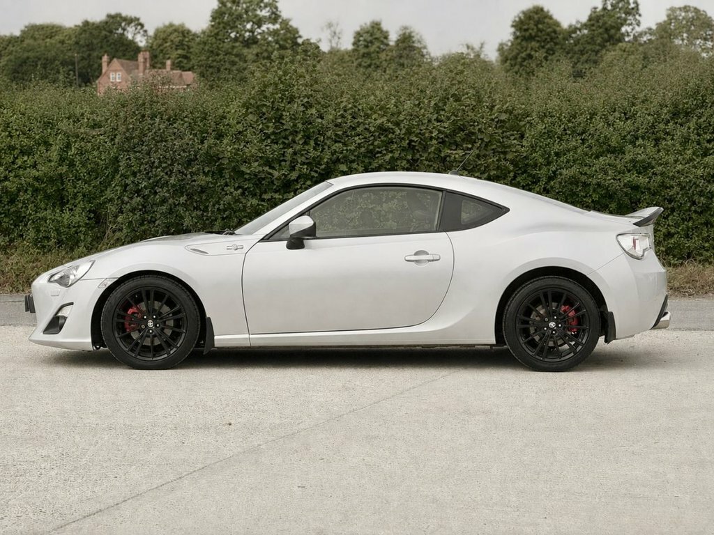 Toyota GT86 Coupe Silver #6