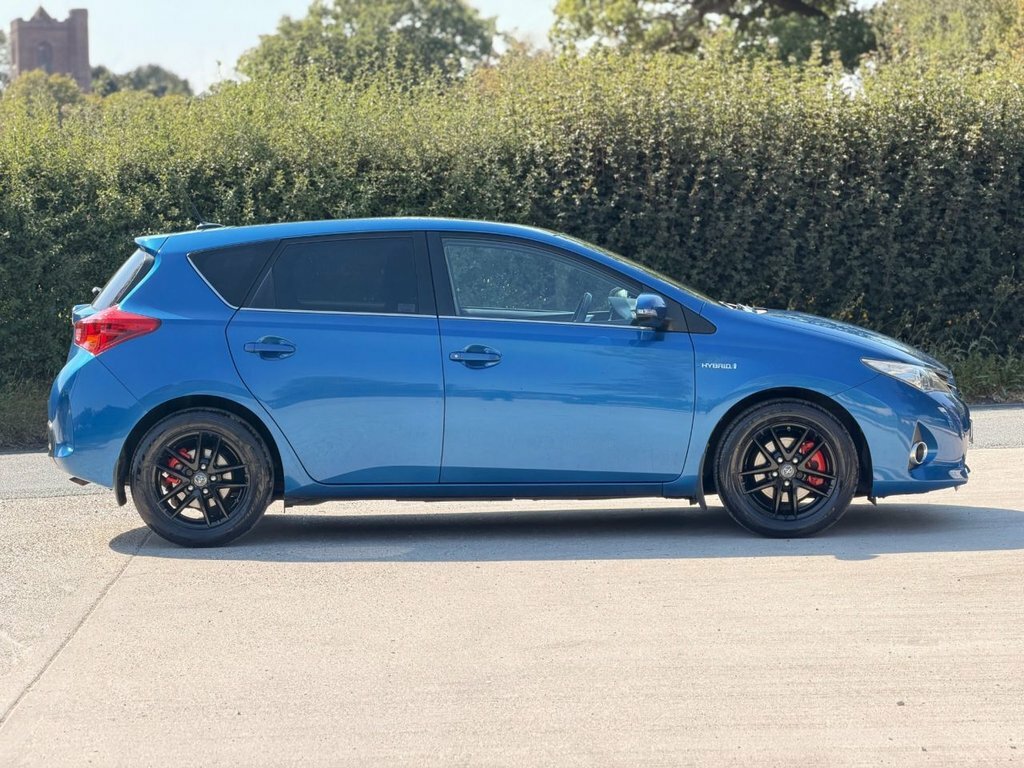Toyota Auris 1.8L Icon Plus Blue #4