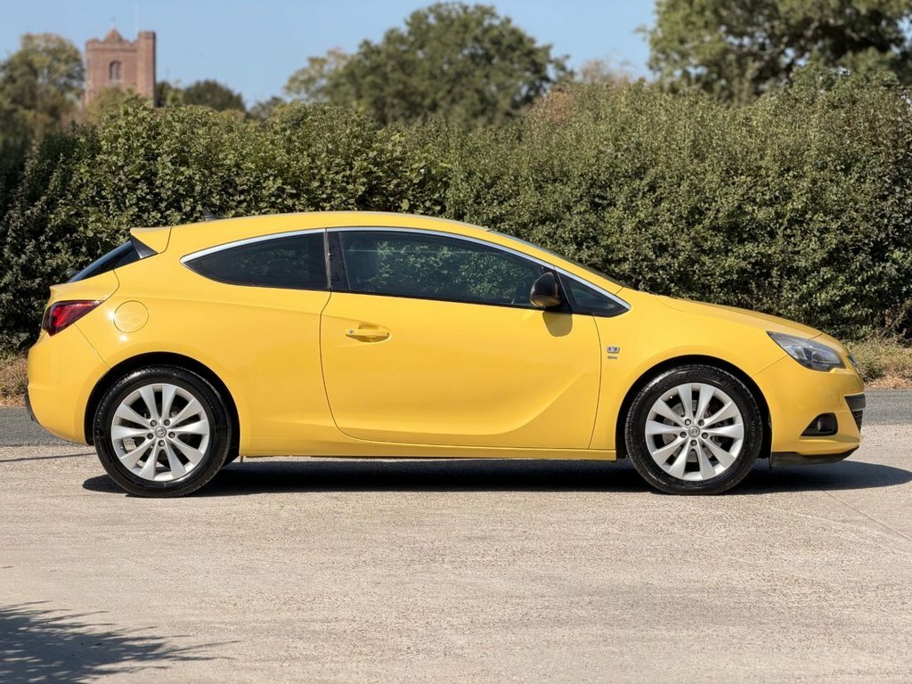 Vauxhall Astra GTC 1.4L Sri Yellow #5