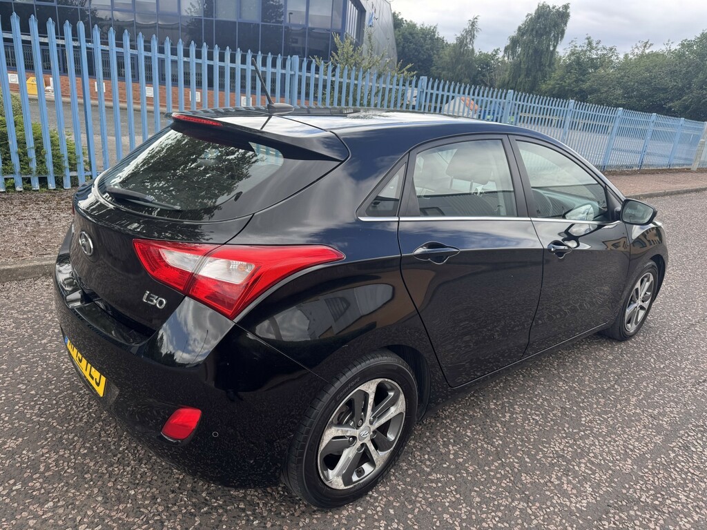 Hyundai I30 1.6 Crdi Blue Drive Se Nav Black #6