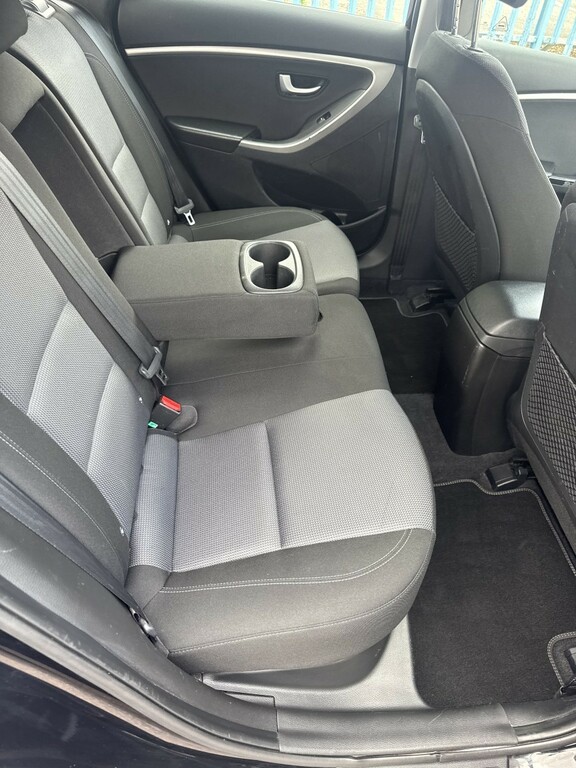 Hyundai I30 Crdi Blue Drive Se Blue #15