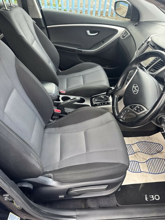 Hyundai I30 Crdi Blue Drive Se Blue #17