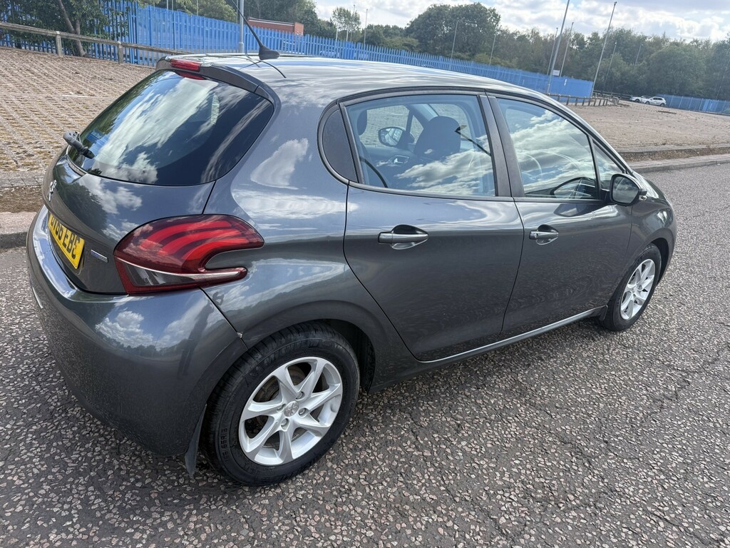 Peugeot 208 1.2 Puretech Active Grey #6
