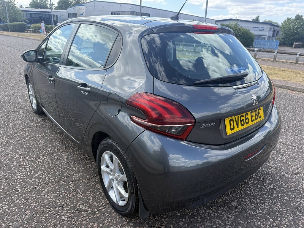 Peugeot 208 1.2 Puretech Active Grey #4