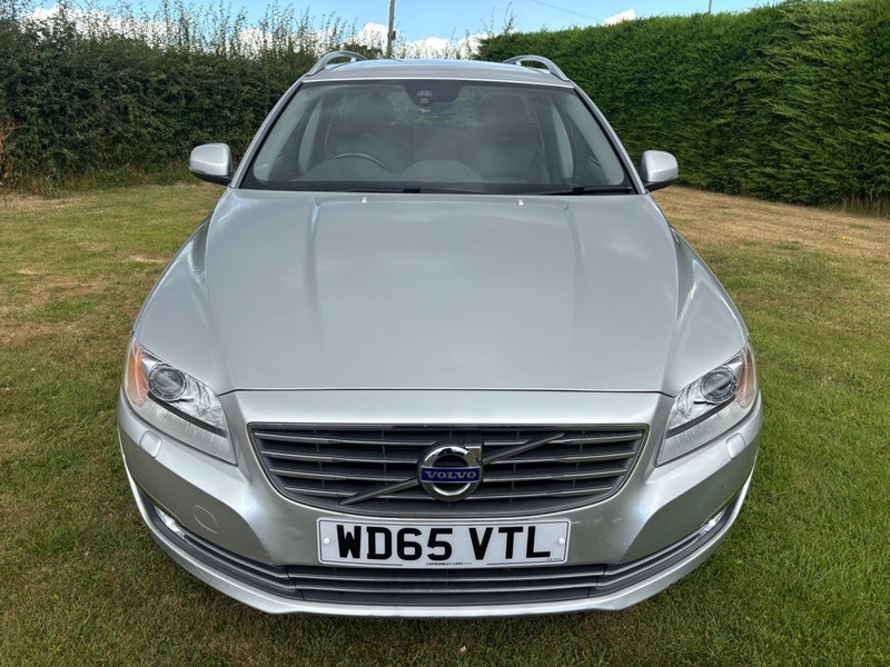 Volvo V70 D4 Se Lux Silver #3