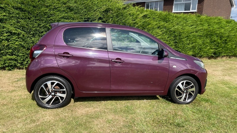 Peugeot 108 1.2 Vti Feline Red #16