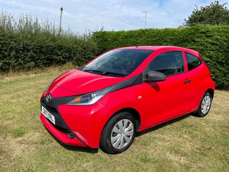 Toyota Aygo Vvt-i X Red #4