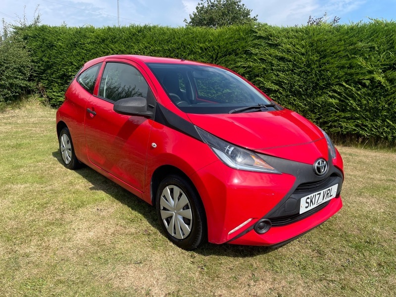 Toyota Aygo Vvt-i X Red #6