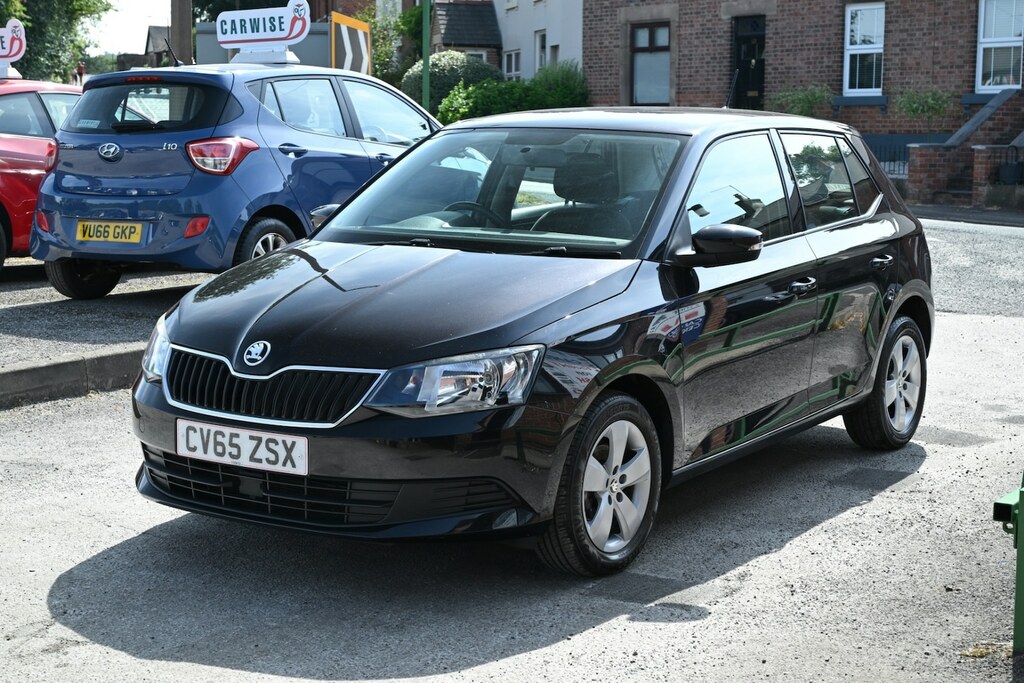 Skoda Fabia 1.2 Tsi 90 Se Black #3