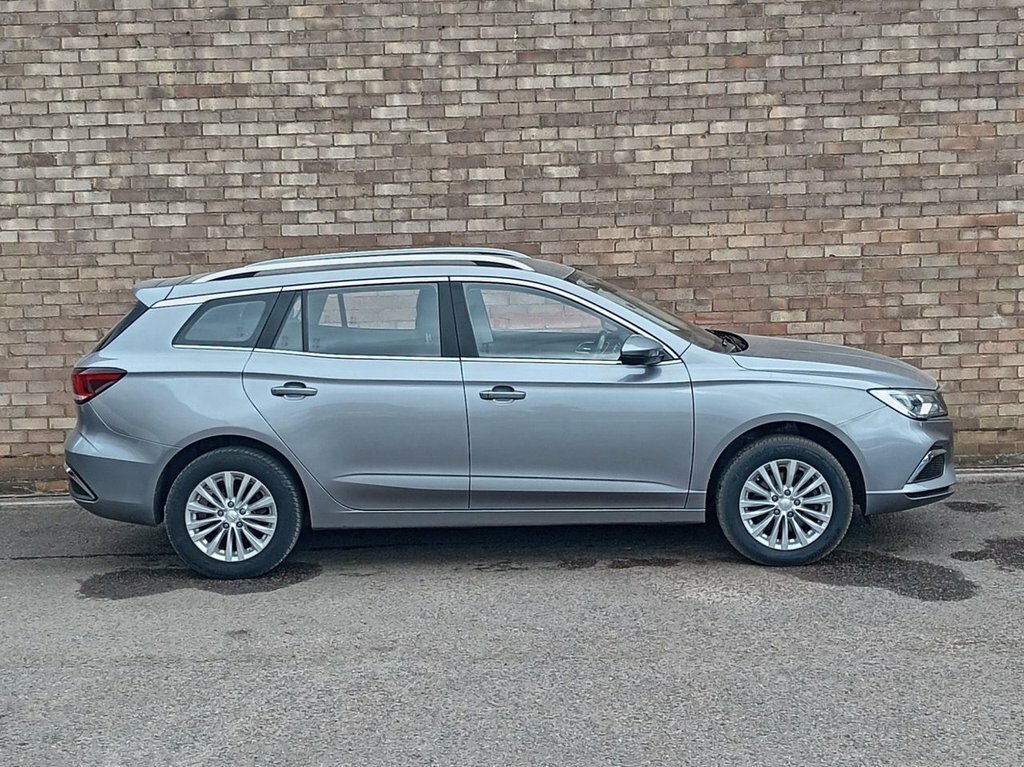 MG MG5 Estate Silver #3