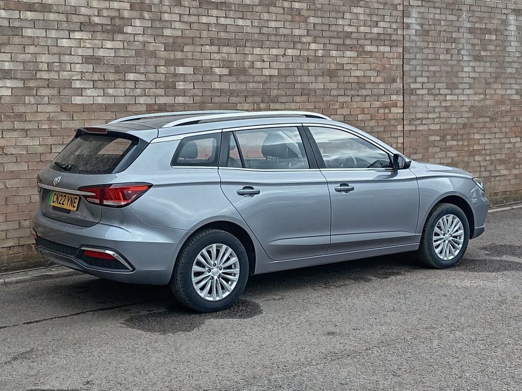 MG MG5 Estate Silver #4