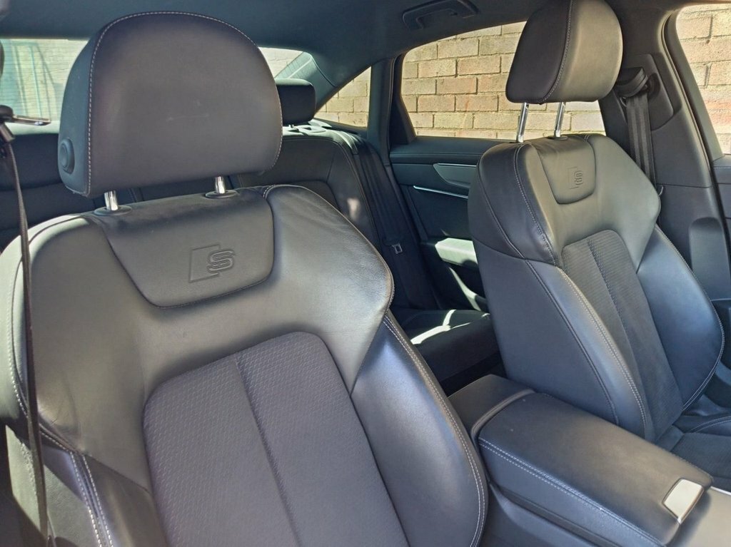 Audi A6 Saloon 2L S Line BP23KKN Black #5