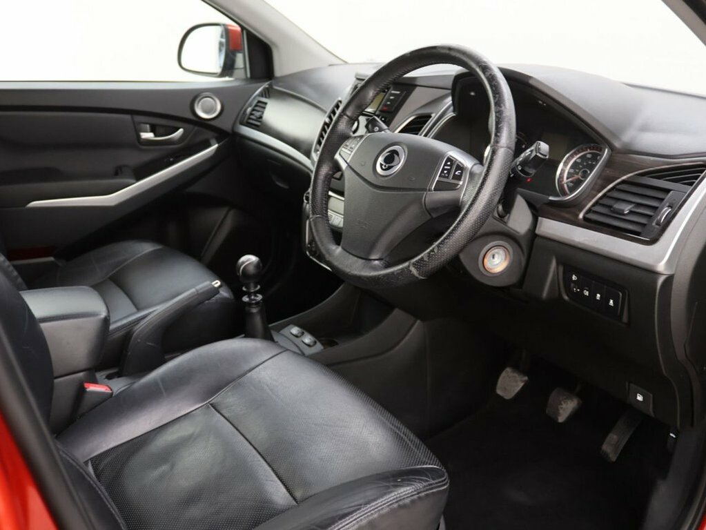 SsangYong Korando 2.0D Elx4 4Wd Euro 5 White #7