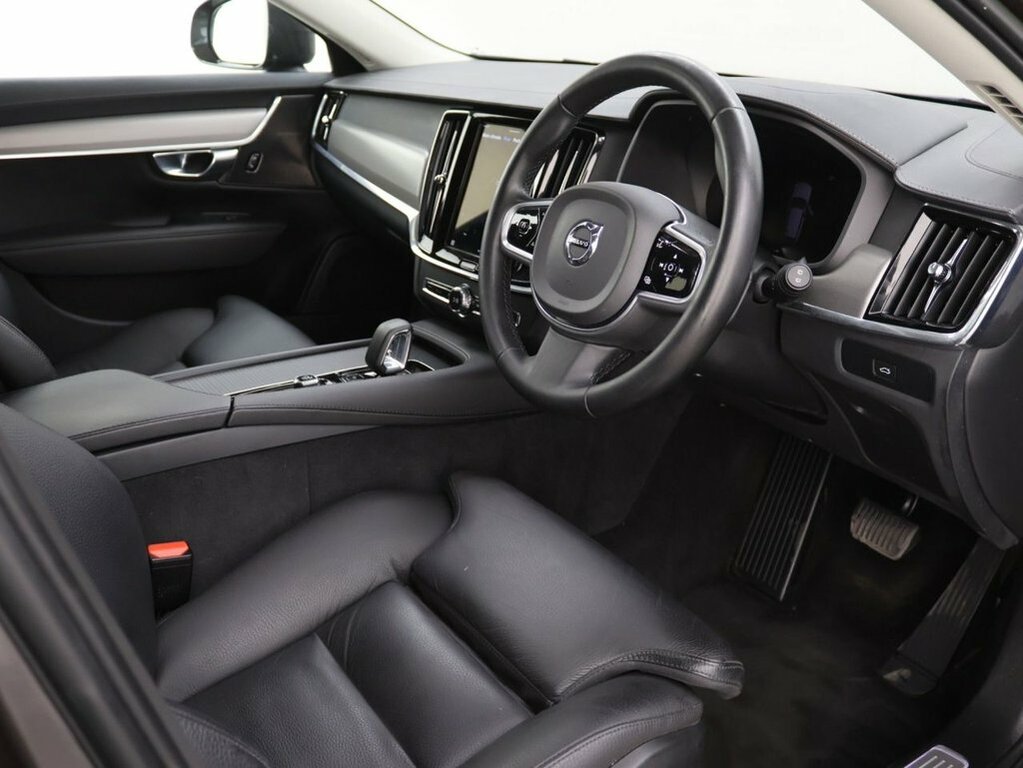 Volvo V90 Cross Country Plus Black #15