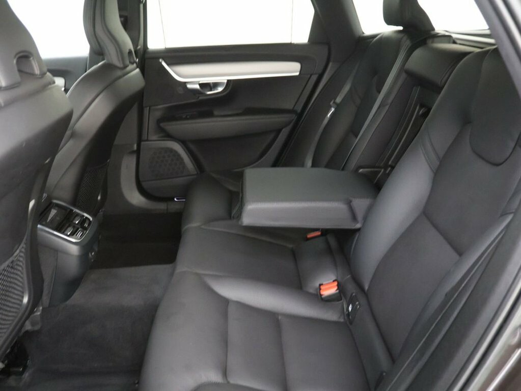 Volvo V90 Cross Country Plus Black #24