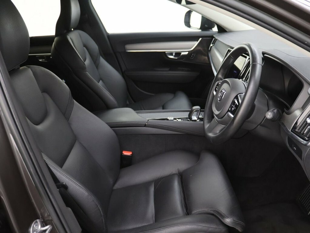 Volvo V90 Cross Country Plus Black #16