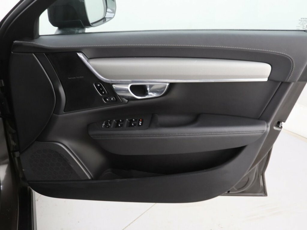 Volvo V90 Cross Country Plus Black #29