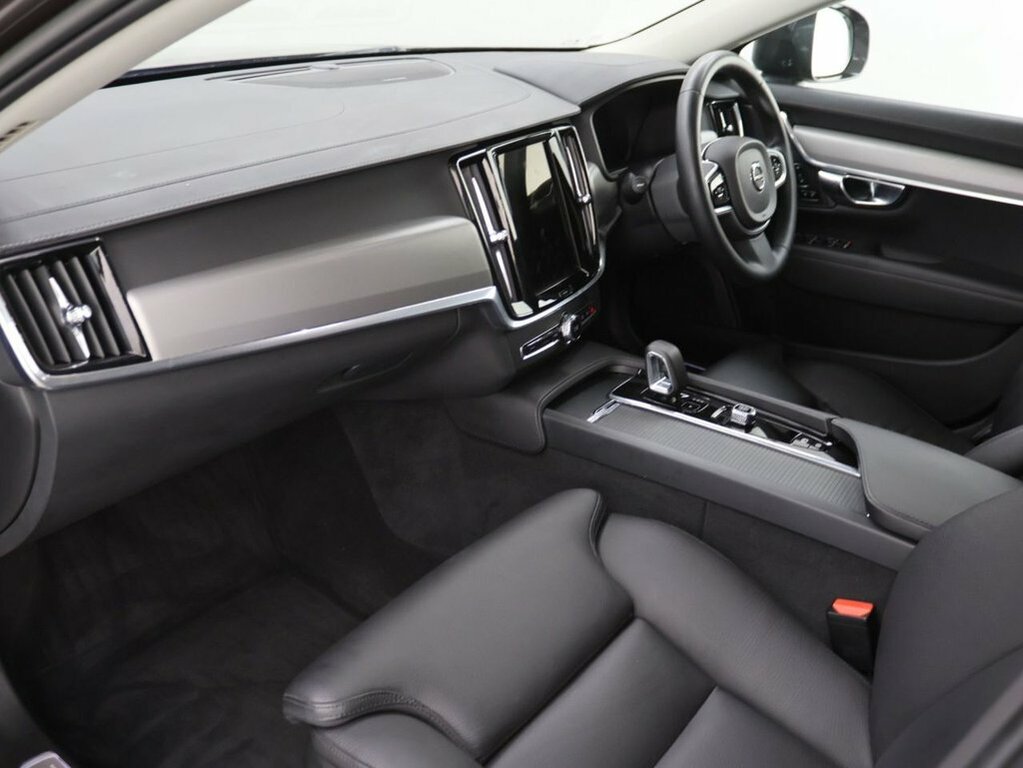 Volvo V90 Cross Country Plus Black #26