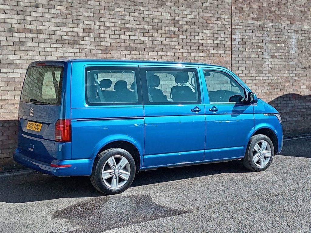 Volkswagen Transporter Shuttle 2L Se Blue #3