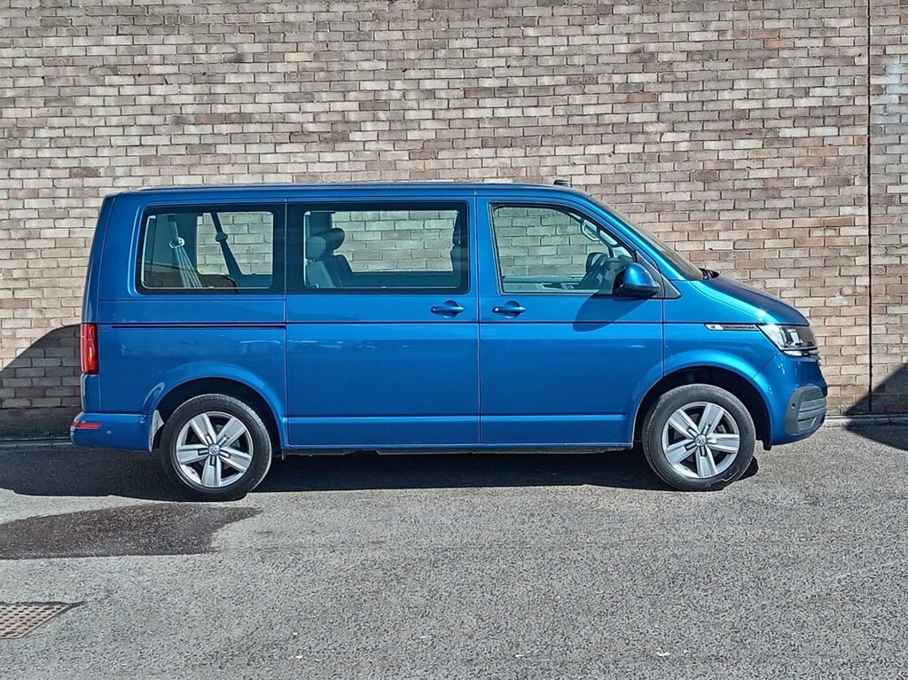 Volkswagen Transporter Shuttle 2L Se Blue #2