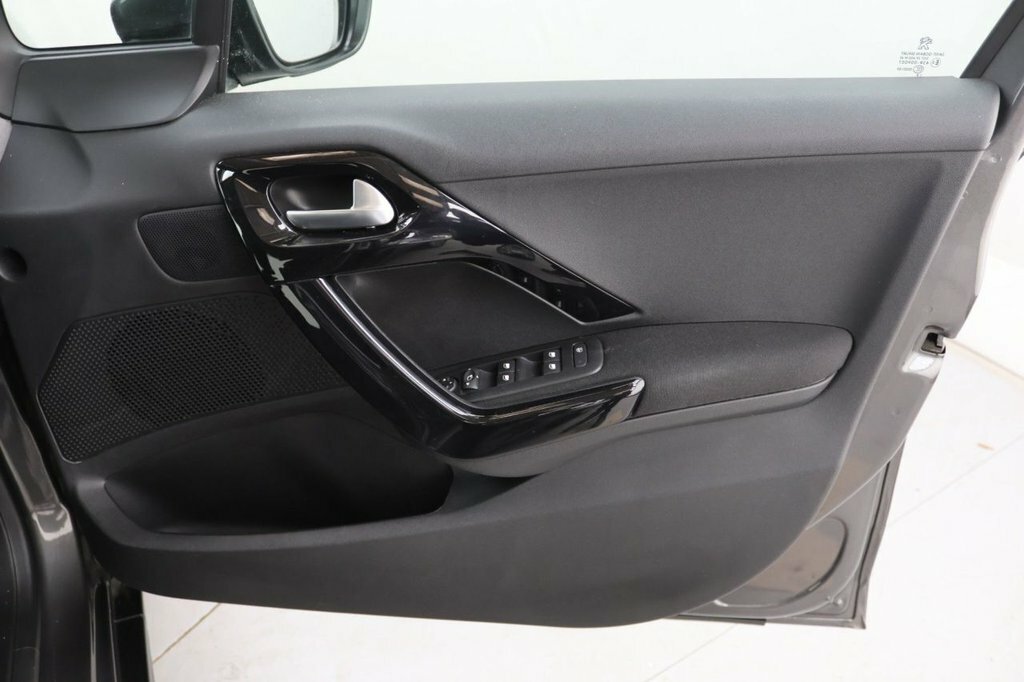 Peugeot 2008 1.5 Bluehdi 100 Gt Line 5 Speed  #21