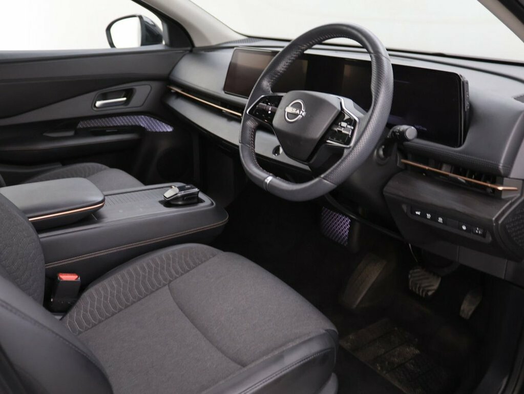 Nissan Ariya 87Kwh Evolve Suv 22Kw Charger 2 Black #13