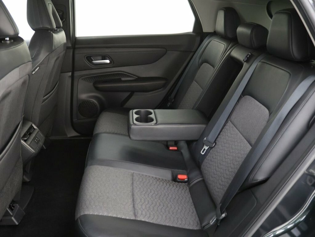 Nissan Ariya 87Kwh Evolve Suv 22Kw Charger 2 Black #24