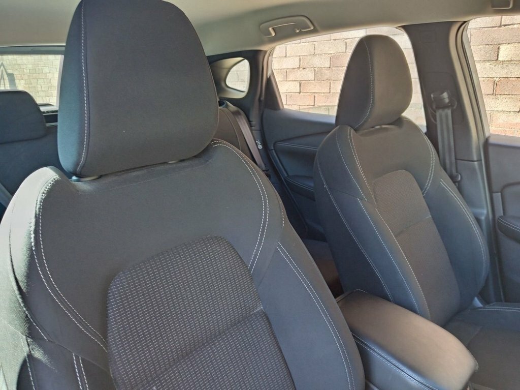 Nissan Qashqai 1.3 Dig-t Mh 158 Premiere Edition Xtronic White #5