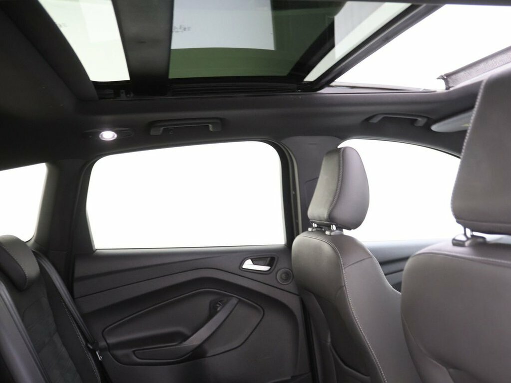 Ford Kuga 2L St-line X Green