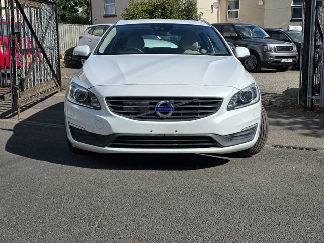 Volvo V60 1.6 T4 Se Lux Estate White #2
