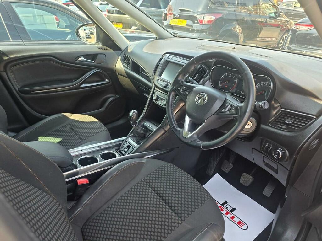 Vauxhall Zafira Zafira Tourer Energy T White #9