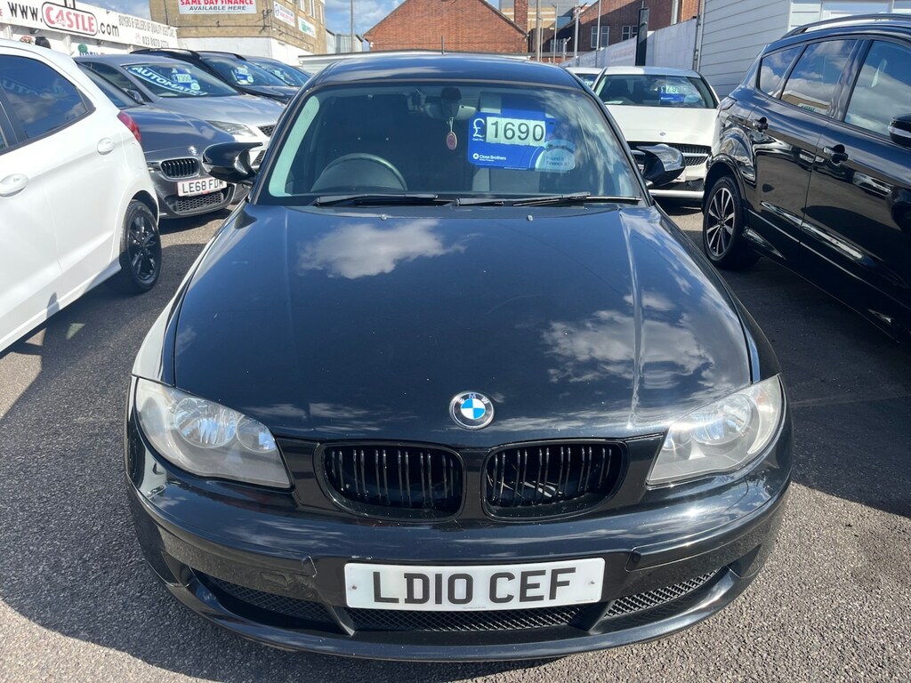 BMW 1 Series 116D 5dr Black #2