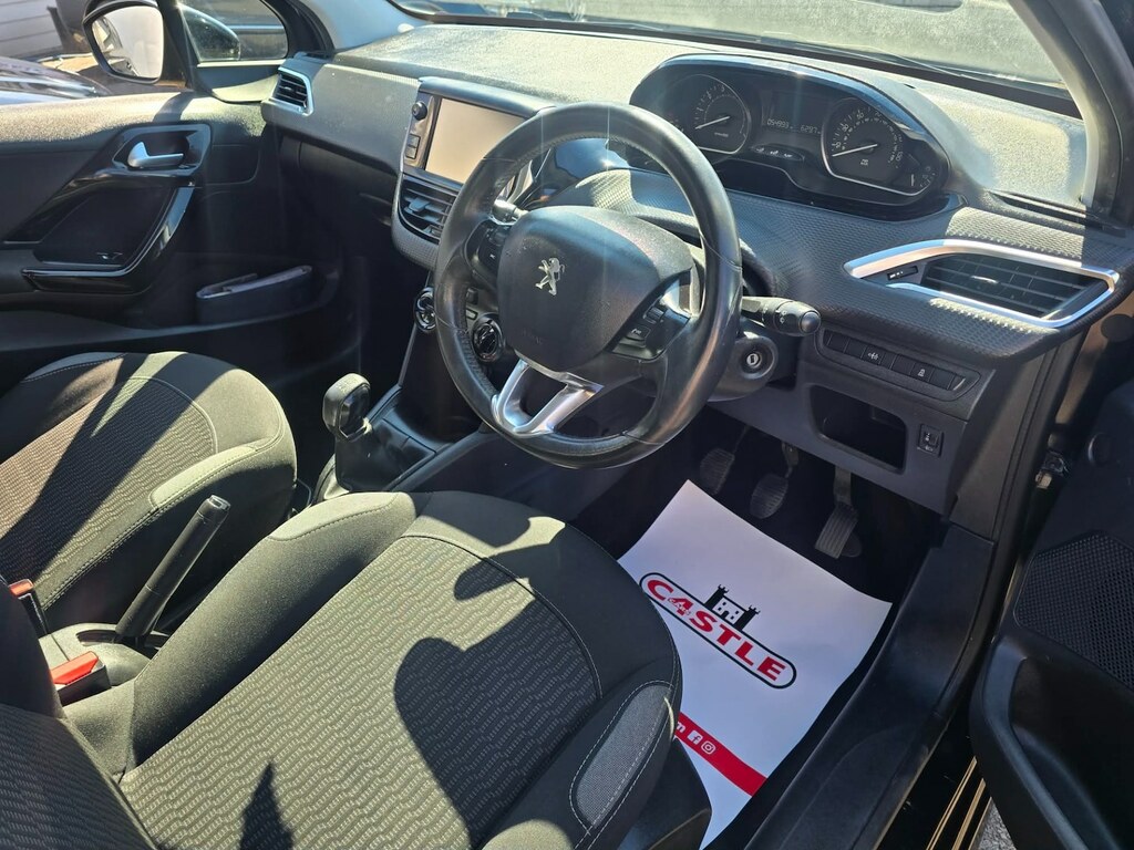 Peugeot 208 Gti Prestige White #9