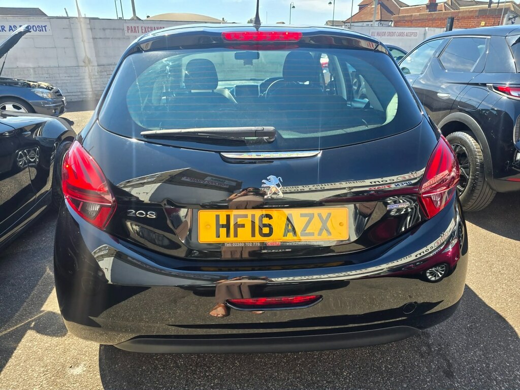 Peugeot 208 Gti Prestige White #7