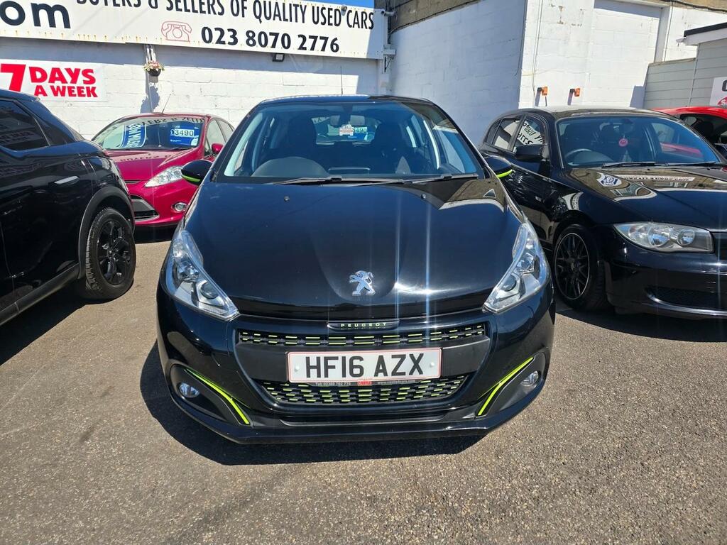 Peugeot 208 1.2 Puretech Xs-lime Black #2