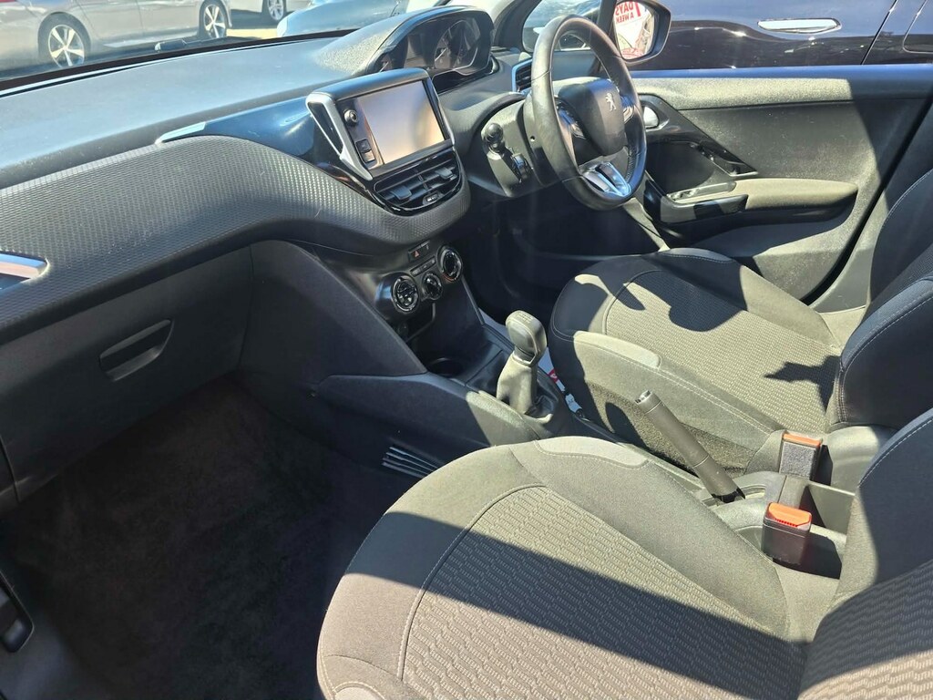 Peugeot 208 Gti Prestige White #12