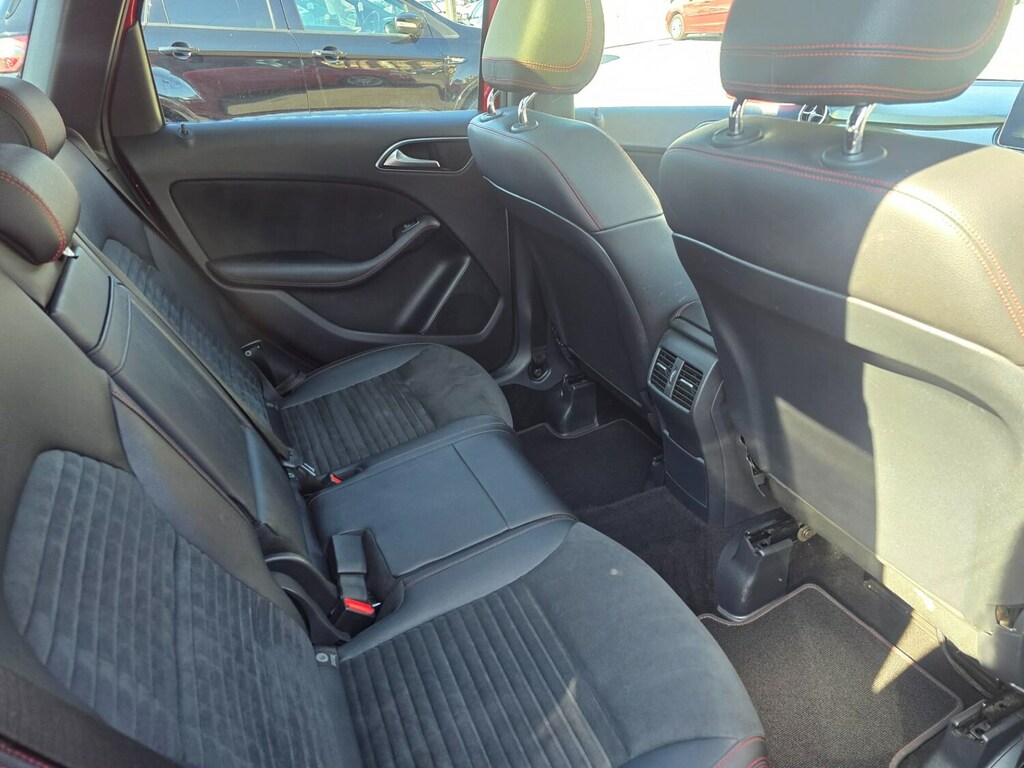 Mercedes-Benz B Class 1.6 B180 Se Mpv 7G-dct Euro 6 Ss 12 Black #15