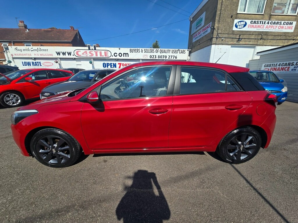 Hyundai I20 1.4 Se Red #4