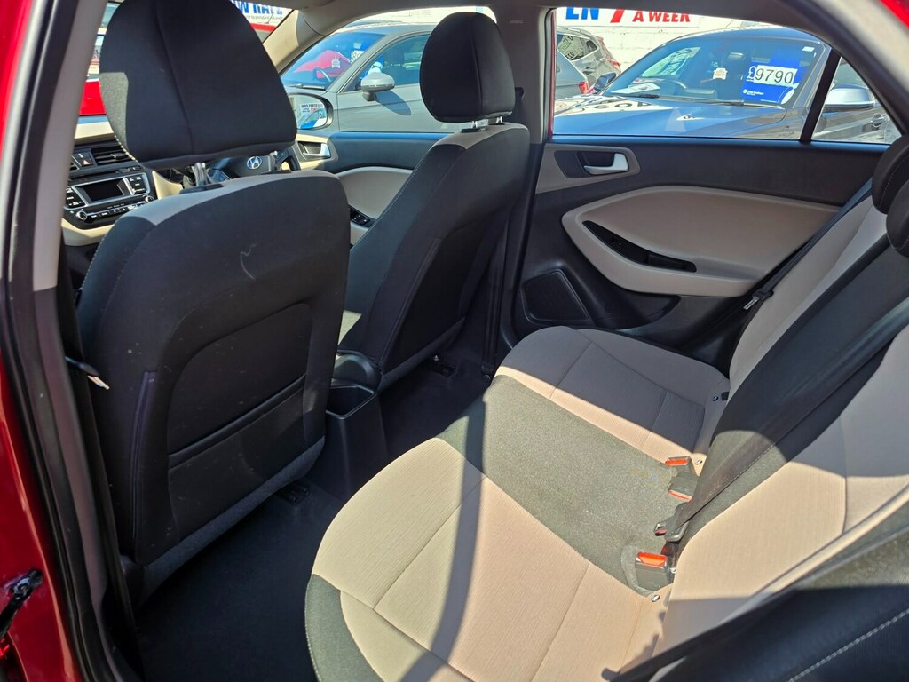 Hyundai I20 1.2 Blue Drive Se Euro 6 Ss Silver #13