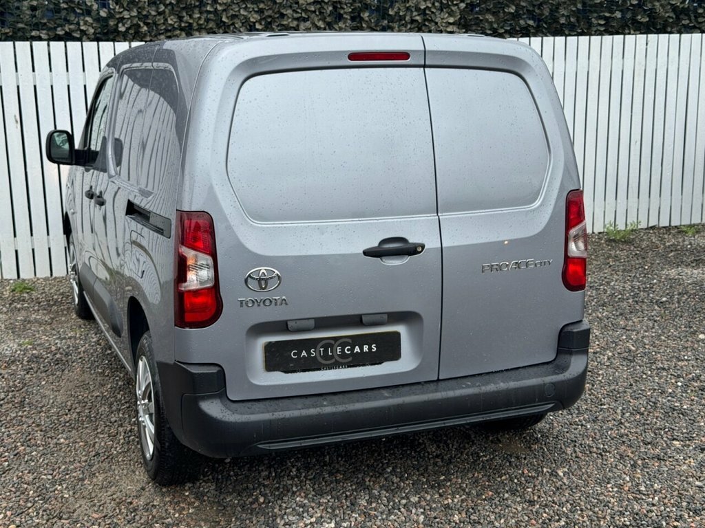 Toyota Proace City 1.5L Active Grey #4
