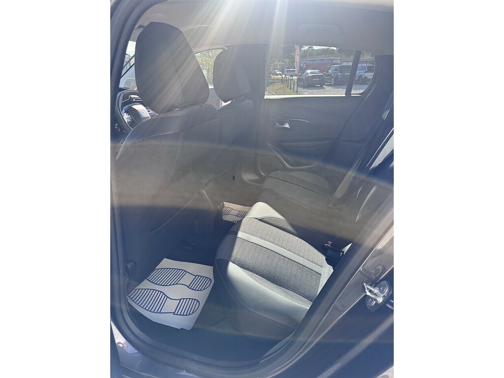 Peugeot 208 Puretech Allure Premium Grey #6