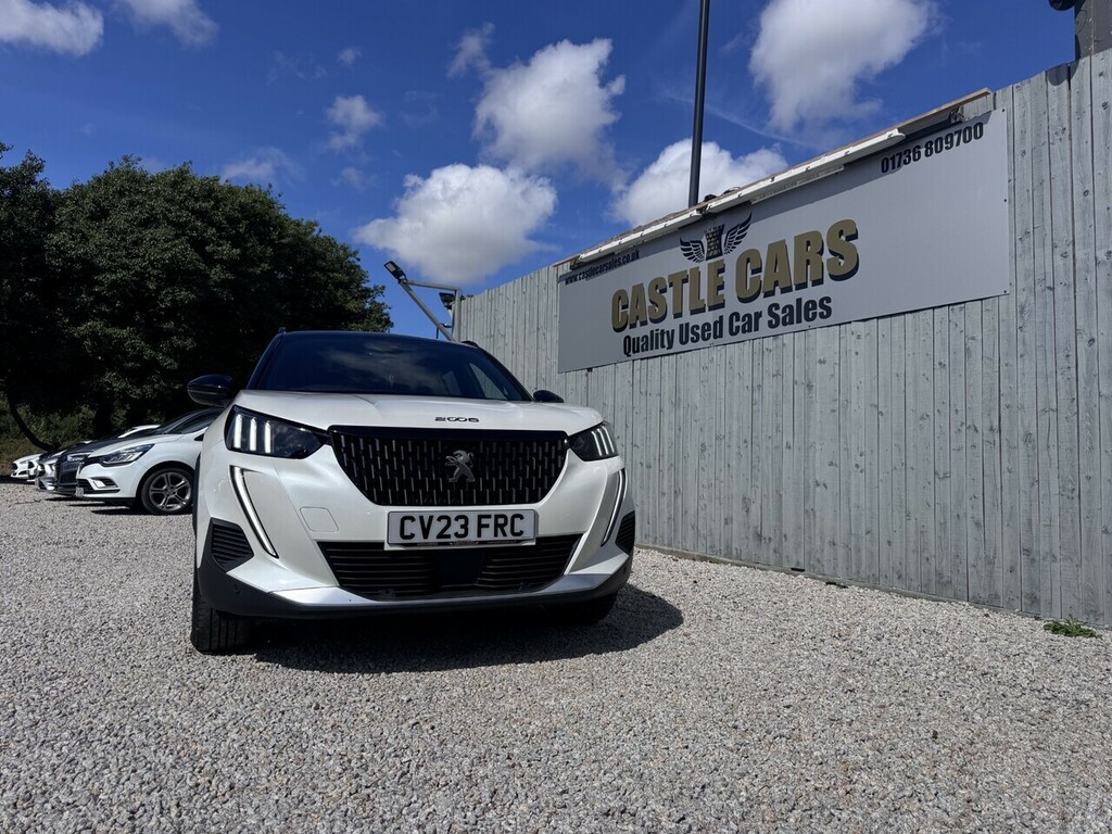 Peugeot 2008 Puretech Gt White #3